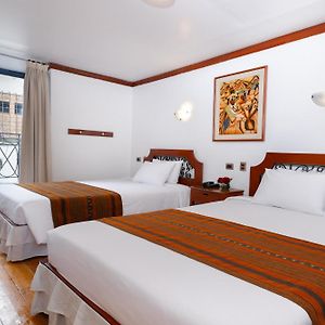 Habitación Estándar con 2 Camas Individuales